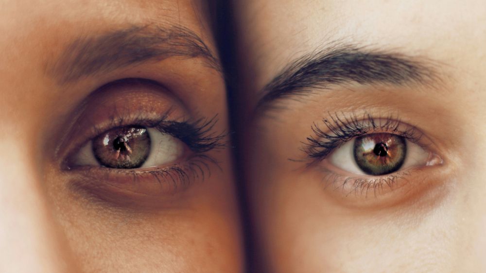 famous eye color